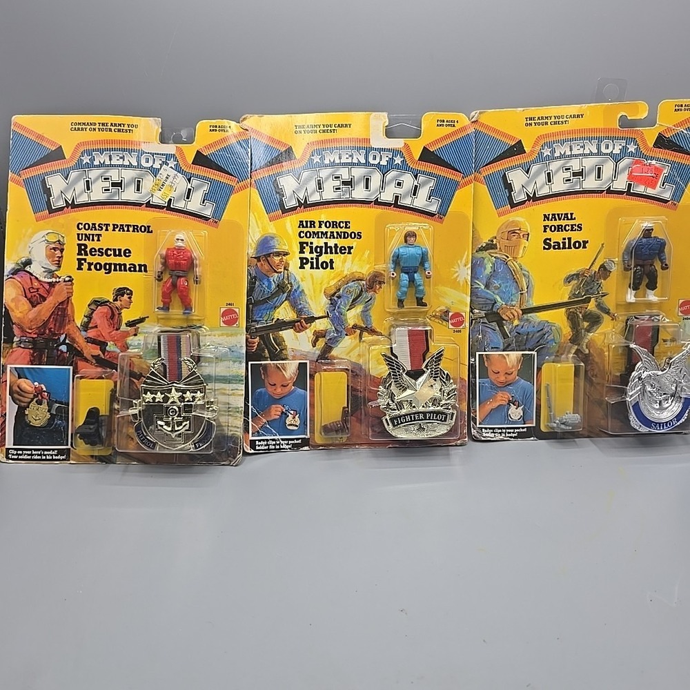 Mattel Men of Medal MOC Badge 1988‎ Rescue Frogman Fighter Pilot Navaln Sailor